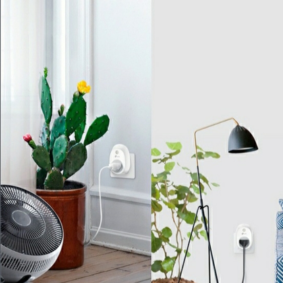 TP Link Wireless Smart WiFi Plug HS100 for Alexa and Google Assistant New Sealed - Picture 3 of 11